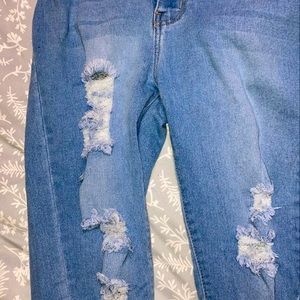 demin high waisted distressed jeans